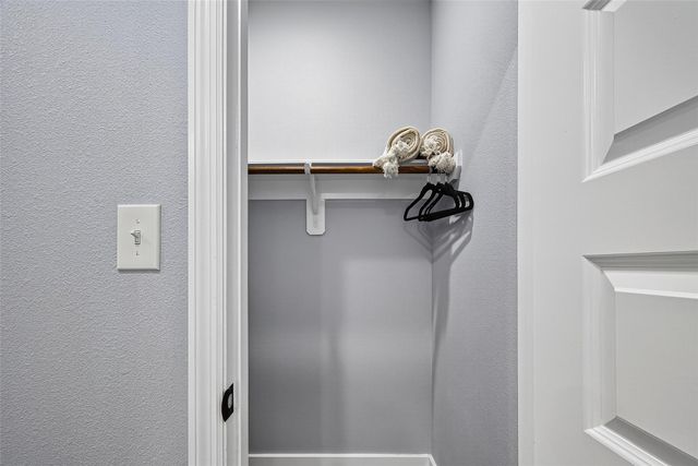 3409 2nd Avenue N, Texas City, TX 77590