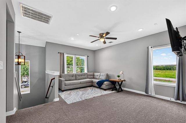 3409 2nd Avenue N, Texas City, TX 77590