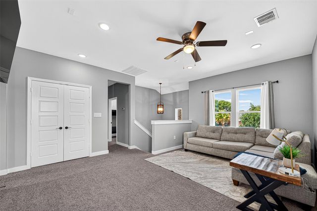 3409 2nd Avenue N, Texas City, TX 77590