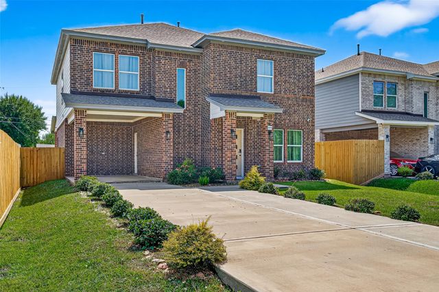 3409 2nd Avenue N, Texas City, TX 77590