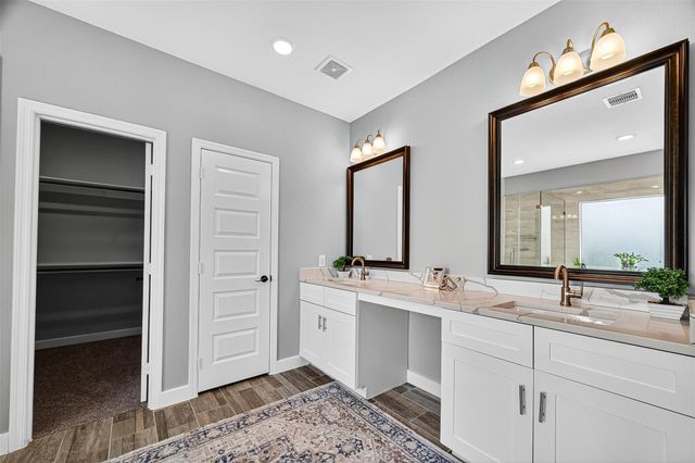 3409 2nd Avenue N, Texas City, TX 77590