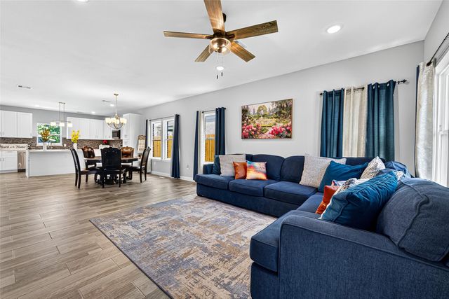 3409 2nd Avenue N, Texas City, TX 77590