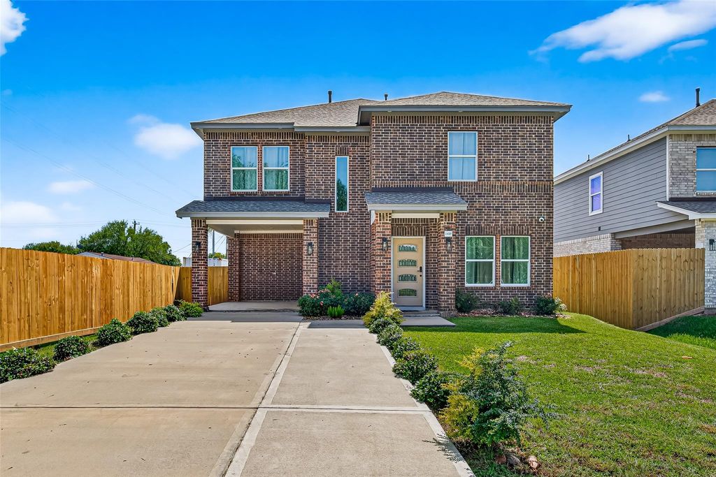 3409 2nd Avenue N, Texas City, TX 77590