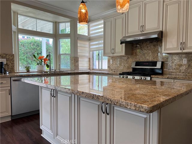 2411 White Dove Ln, Chino Hills, CA 91709
