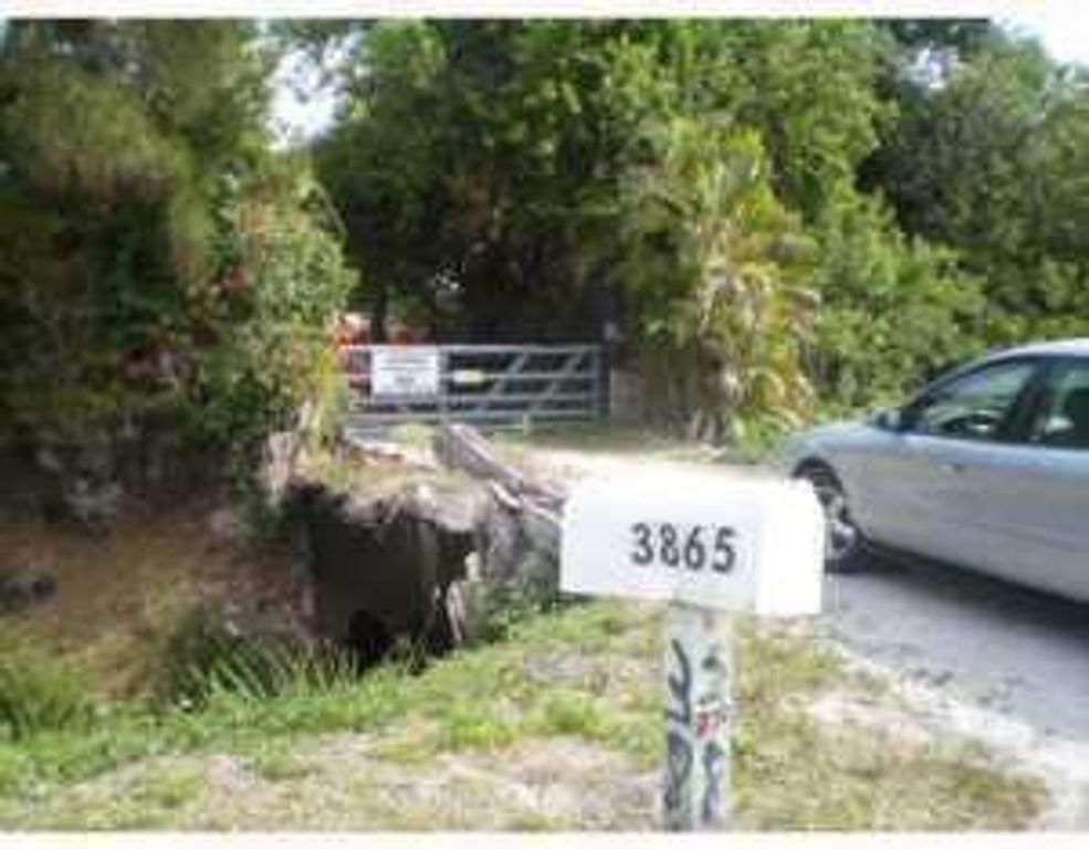 Image 1 of property listing at 3865 Aladdin Avenue, Boynton Beach, FL 33436