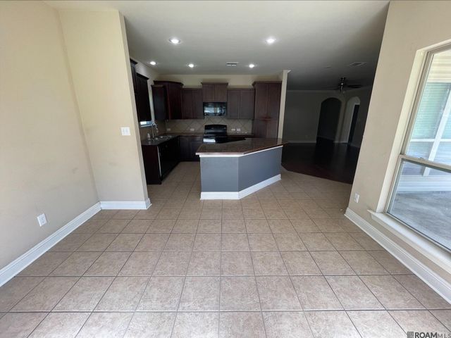 42021 Majestic Hunter Ave, Prairieville, LA 70769