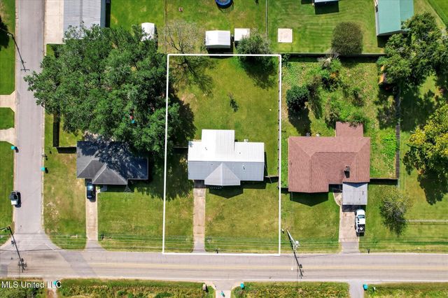 13700 Three Rivers Road, Gulfport, MS 39503