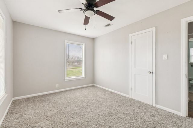 410 Ayres Street, Hutchins, TX 75141