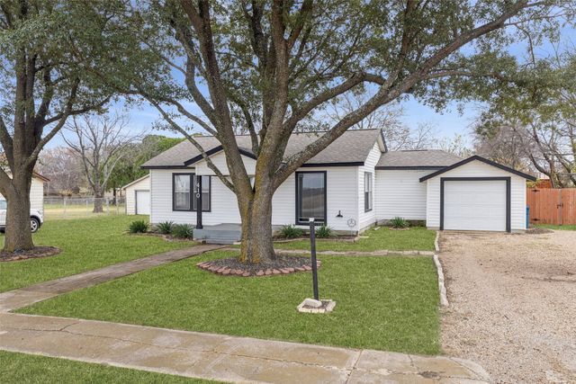 410 Ayres Street, Hutchins, TX 75141