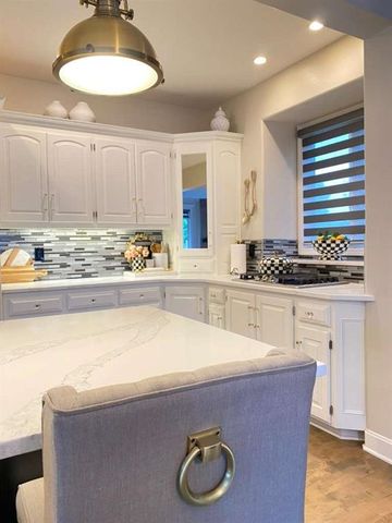 12805 Maple Street, Overland Park, KS 66209