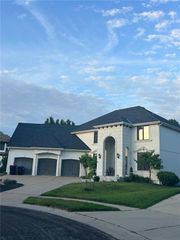 12805 Maple Street, Overland Park, KS 66209