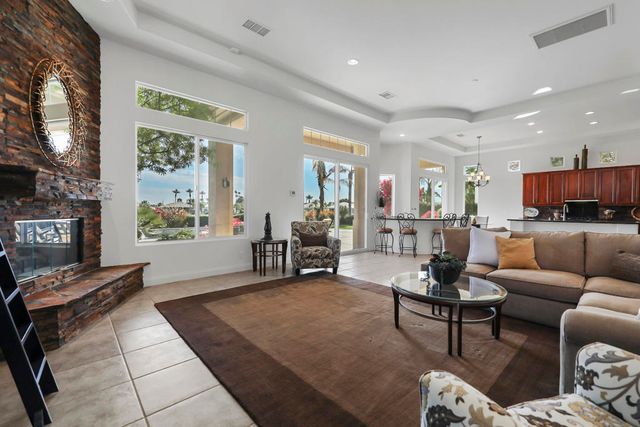 51686 ViA Sorrento, La Quinta, CA 92253