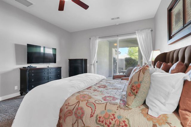 51686 ViA Sorrento, La Quinta, CA 92253