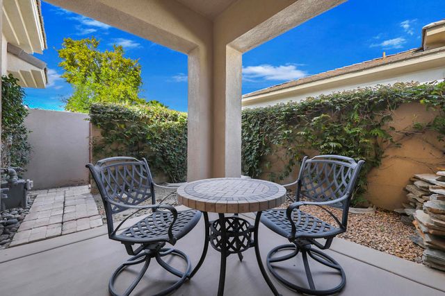 51686 ViA Sorrento, La Quinta, CA 92253