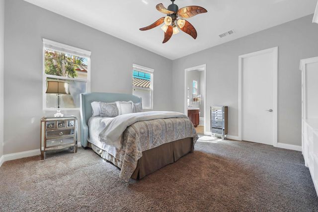 51686 ViA Sorrento, La Quinta, CA 92253