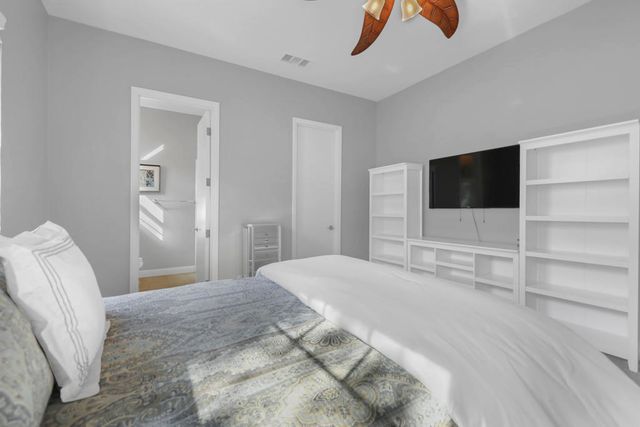 51686 ViA Sorrento, La Quinta, CA 92253