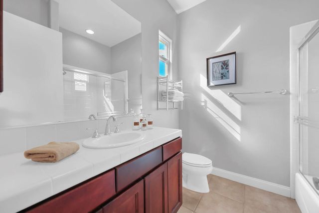 51686 ViA Sorrento, La Quinta, CA 92253