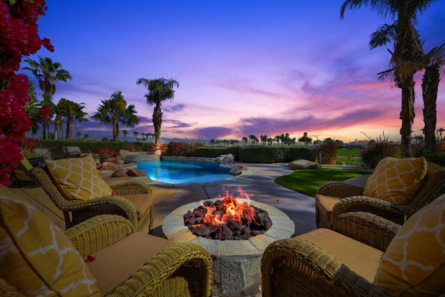 51686 ViA Sorrento, La Quinta, CA 92253