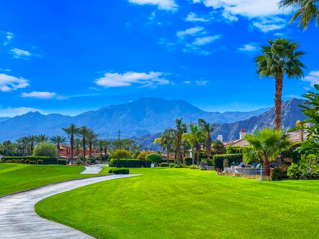 51686 ViA Sorrento, La Quinta, CA 92253