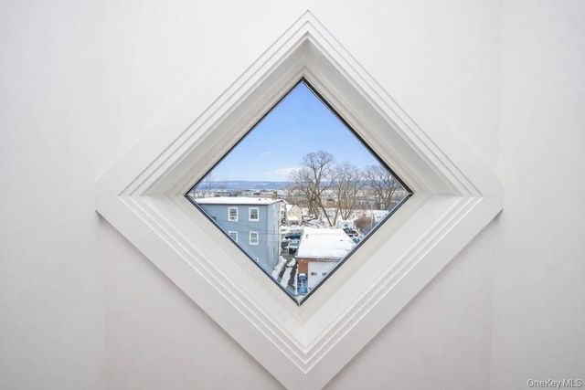 34 Andrews Lane, Sleepy Hollow, NY 10591