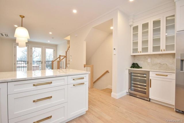 34 Andrews Lane, Sleepy Hollow, NY 10591