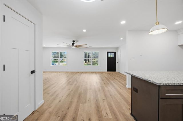 392 GA Hwy 74, Molena, GA 30258