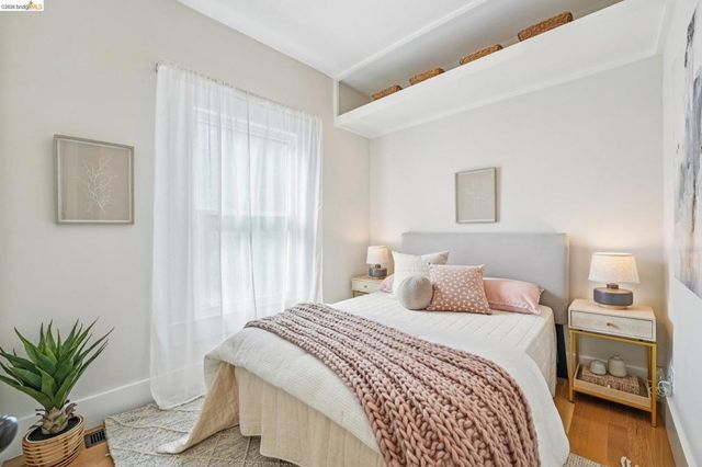 491 Mcauley St, Oakland, CA 94609