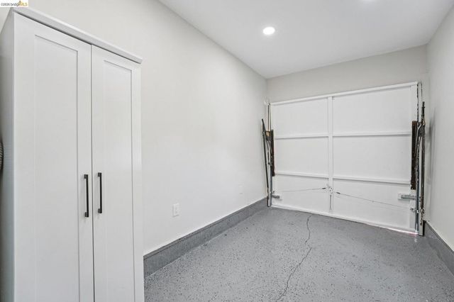 491 Mcauley St, Oakland, CA 94609