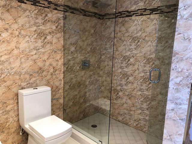 2301 Collins Avenue 1210, Miami Beach, FL 33139