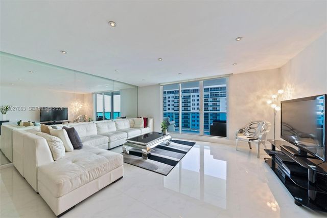 2301 Collins Avenue 1210, Miami Beach, FL 33139