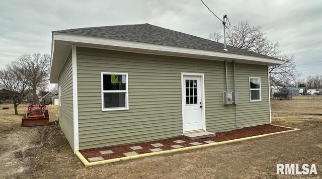 143 E CLINTON Street, Rushville, IL 62681