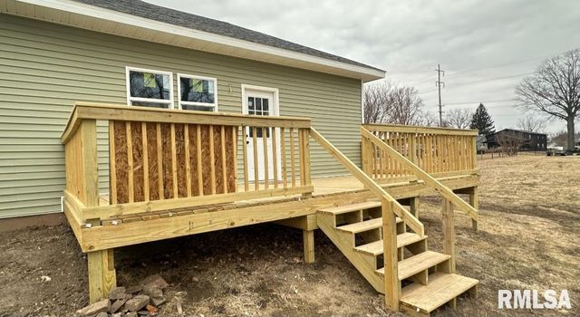 143 E CLINTON Street, Rushville, IL 62681