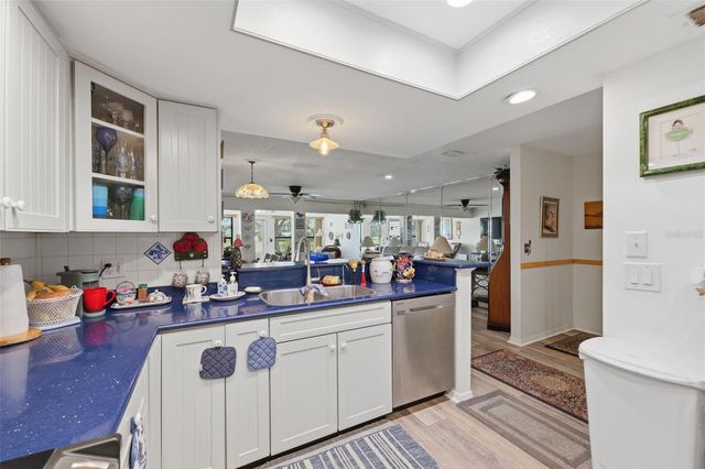 9100 PARK BOULEVARD 4, Seminole, FL 33777