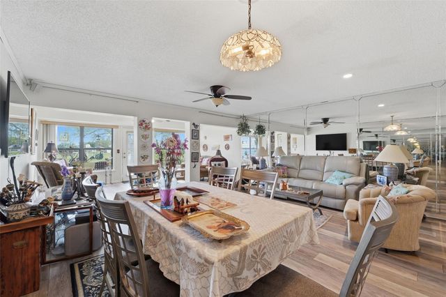 9100 PARK BOULEVARD 4, Seminole, FL 33777