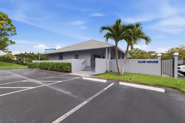 9100 PARK BOULEVARD 4, Seminole, FL 33777