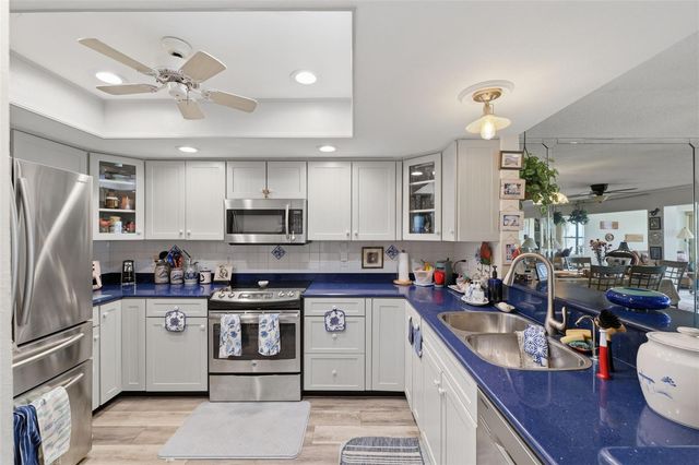 9100 PARK BOULEVARD 4, Seminole, FL 33777