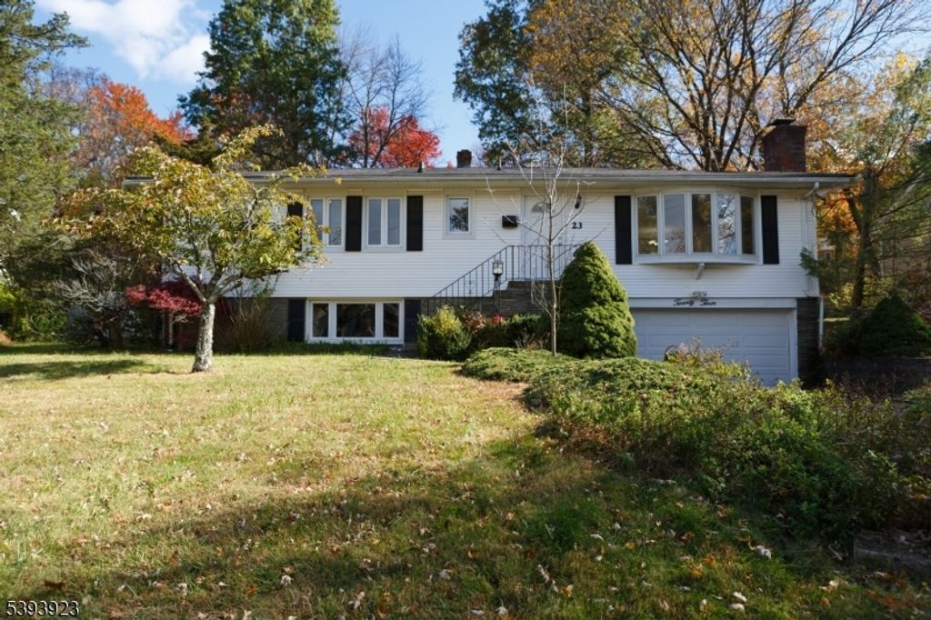 23 Winans Rd, Livingston Twp., NJ 07039