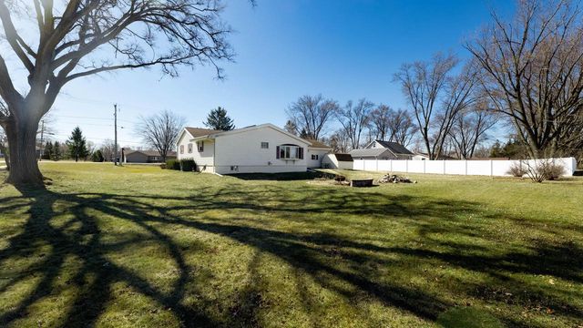 24206 89th STREET, Salem, WI 53168