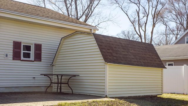 24206 89th STREET, Salem, WI 53168