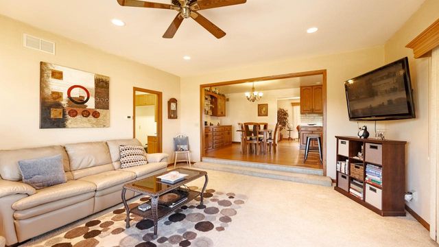 24206 89th STREET, Salem, WI 53168