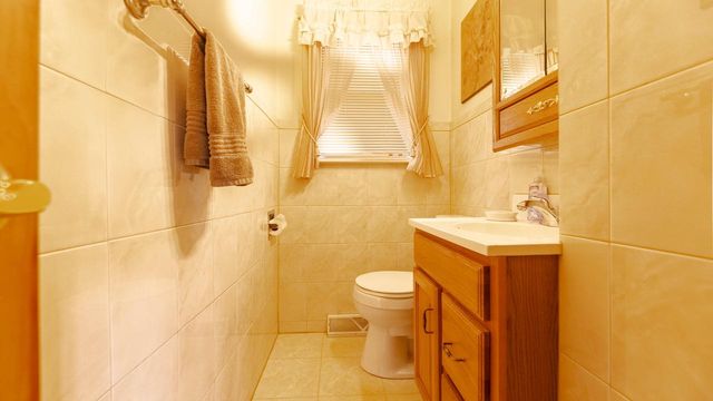 24206 89th STREET, Salem, WI 53168