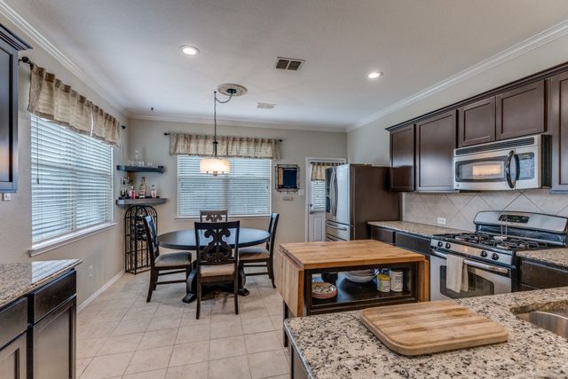 2864 Houston Wood Drive, Fort Worth, TX 76244