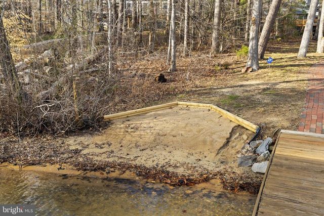 2325 WATERSIDE DR, Bumpass, VA 23024