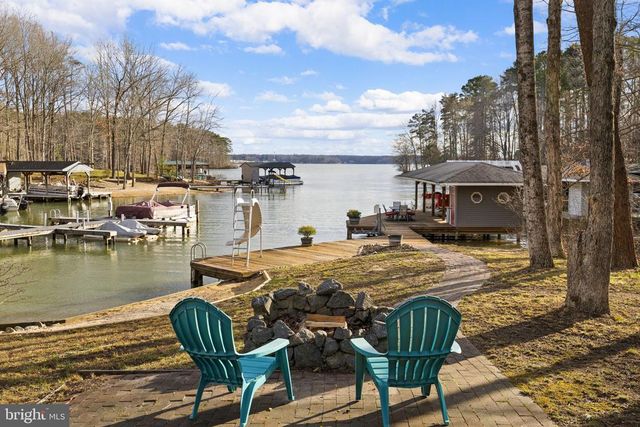2325 WATERSIDE DR, Bumpass, VA 23024