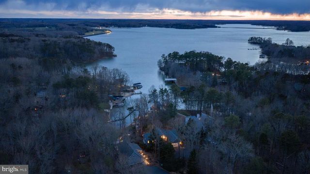 2325 WATERSIDE DR, Bumpass, VA 23024