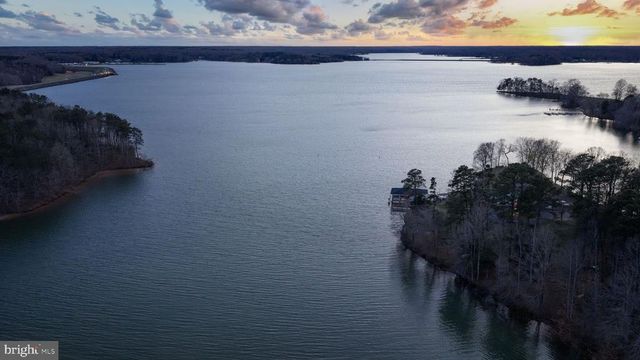 2325 WATERSIDE DR, Bumpass, VA 23024