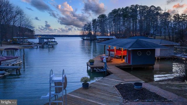 2325 WATERSIDE DR, Bumpass, VA 23024