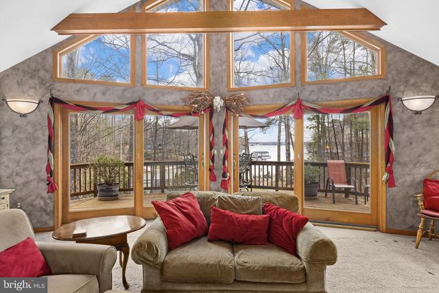 2325 WATERSIDE DR, Bumpass, VA 23024