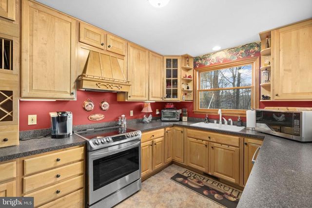 2325 WATERSIDE DR, Bumpass, VA 23024