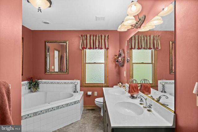 2325 WATERSIDE DR, Bumpass, VA 23024